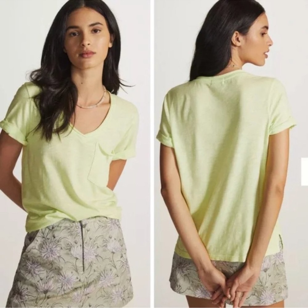 NWT The Lars Classic V-Neck Tee by T.La in Yellow